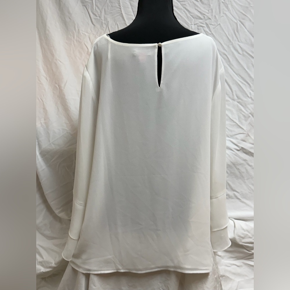 Vince Camuto White Blouse - Picture 2 of 3